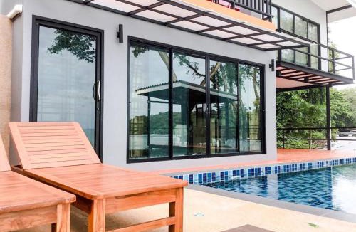 Siray Villa | Koh Sirey Beachfront Pool Villa - 2 Bedrooms House