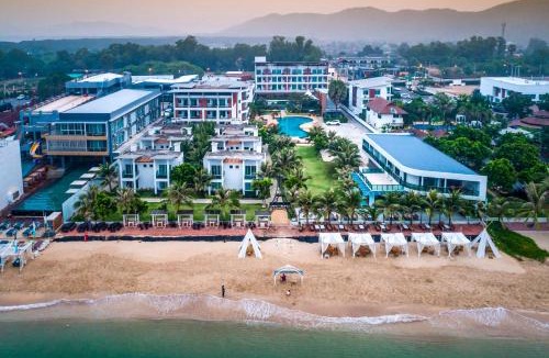 Khlong Khut Hotel | Saint Tropez Beach Hotel
