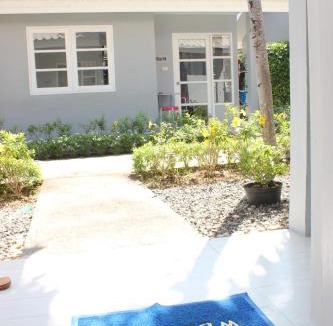 Rawai Resort | 1715 House - White Rhino