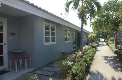 Rawai Resort | 1715 House - White Rhino