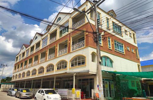 Nai Mueang House | โฮมสเตย์ เมืองไทยฟิตเนส อารีนา