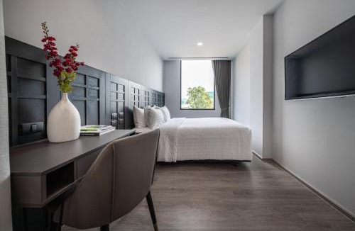 Ratchathewi Hotel | VIX Bangkok at Victory Monument