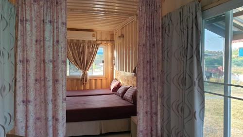 Nongbua Lamphu House | Baan Suan Chiva Saran