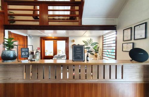Wat Bowon Niwet Hotel | Dinsomon Hotel
