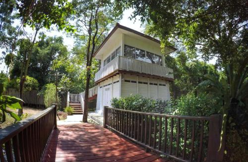 Mueang Kao Resort | Tharaburi Resort
