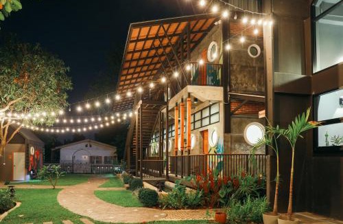 Chang Phueak Hotel | Yellow Pillow village
