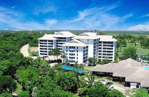 Salaya Hotel | The Royal Gems Golf Resort