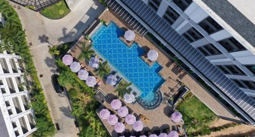Patong Resort | Sawaddi Patong Resort & Spa by Tolani