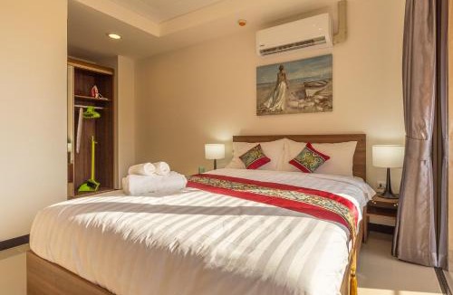 Nai Harn Apartment | NaiHarn Sea Condo by Holy Cow, 1-BR, mountain view
