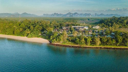 Sai Thai Resort | The ShellSea Krabi I Luxury Beach Front Resort & Pool Villa
