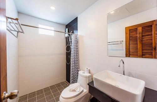 Phuket Hostel | Phuket Marine Poshtel - SHA Plus