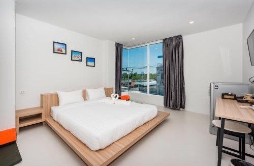 Phuket Hostel | Phuket Marine Poshtel - SHA Plus