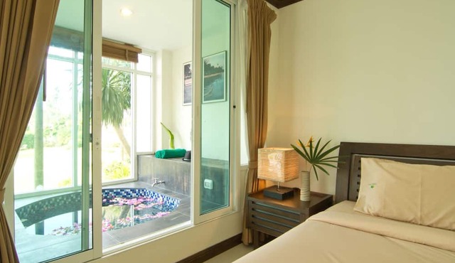 Makathanee Resort in Ko Mak