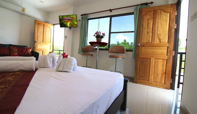 Ya Nui Resort
