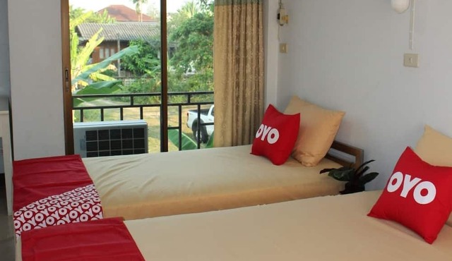 OYO 75420 Howto Hotel in Lamphun