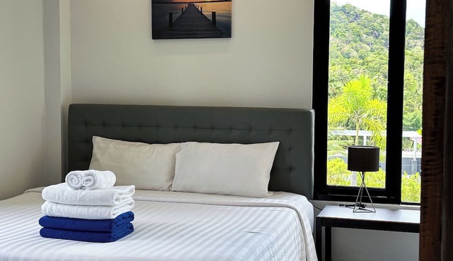 Naiwok Hills in Ko Pha-ngan