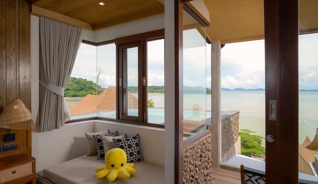 SINAE Phuket Luxury Hotel