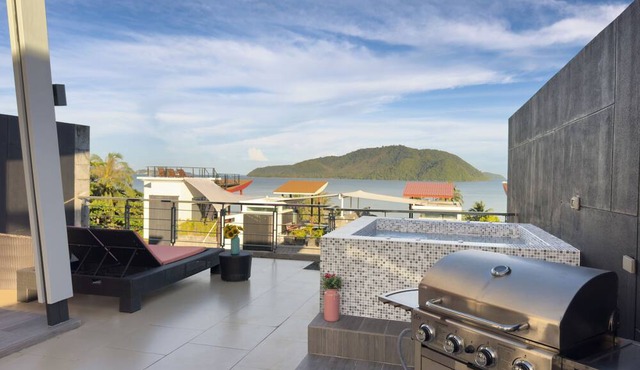 Fantastic SeaView 4BR Private Pool Villa