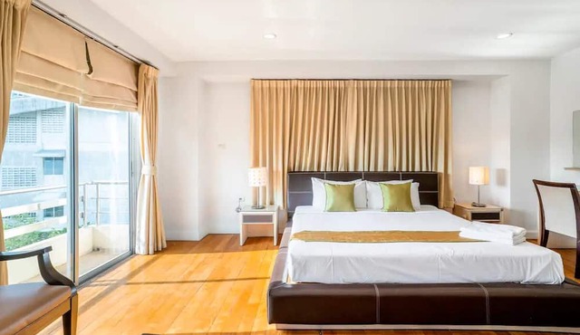Nara Suite Residence Bangkok in Bangkok