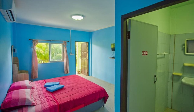 Sea View Resort in Ko Mak