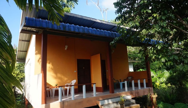 Bangsak Hut in Takua Pa