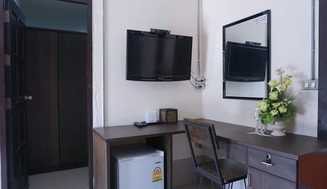 Puangpech Hotel in Lampang
