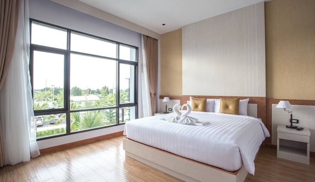 Eireann Boutique Hotel in Prakhon Chai