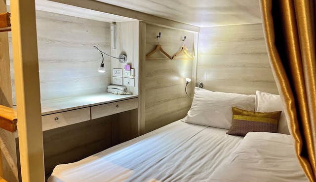 Mariya Lady Hostel At Suvarnabhumi Airport - Female Only in Bangkok