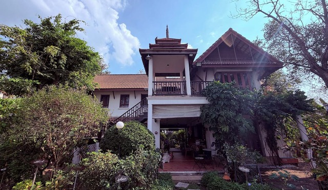 Ayutthaya Garden River Home in Bang Pa-in