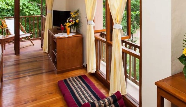 Riverhouse Resort in Mae Sariang