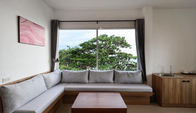 Horizon Beach Resort Koh Jum in Nuea Khlong