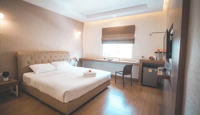 Venice Resort in Lam Luk Ka