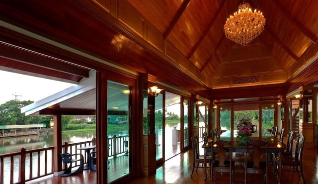 RK Riverside Resort & Spa in Sam Phran