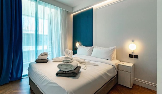 Unit 2303 Beachfront Pool-facing + Sea View
