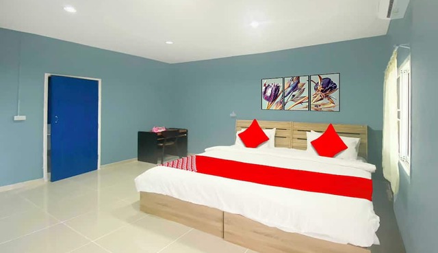 Collection O To The Sea Resort Thailand in Sattahip