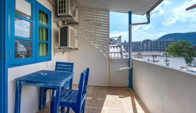La Casa Residencies