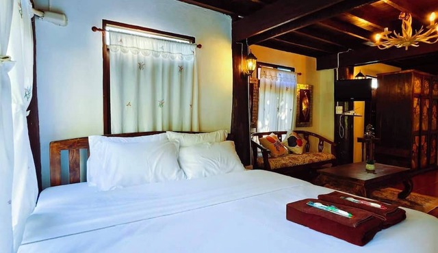 Huen Tip Viman Chiangmai in Doi Lo