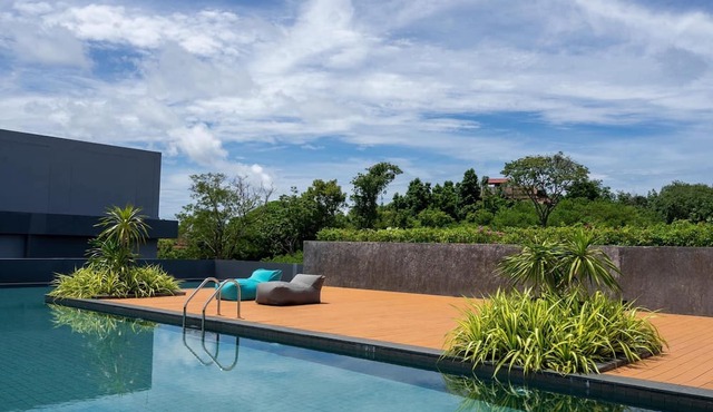 NaiHarn Duplex with Pool View UTL A310 in Rawai