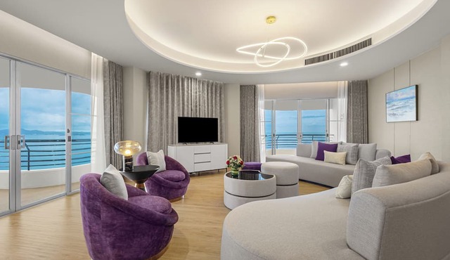 Royal Cliff Grand Hotel Pattaya in Pattaya