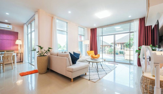 Ruhige Ferienwohnung mit Großem Garten. Zentral Gelegen in Tambon Pa Klok