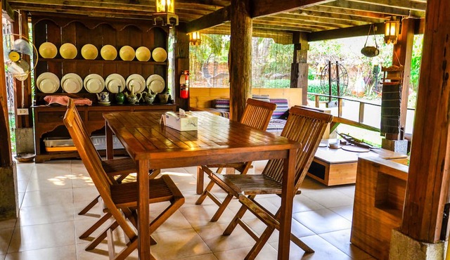 Rice Barn and Rooms in Hang Dong