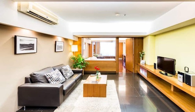 Laemtong Service Apartment in Si Racha