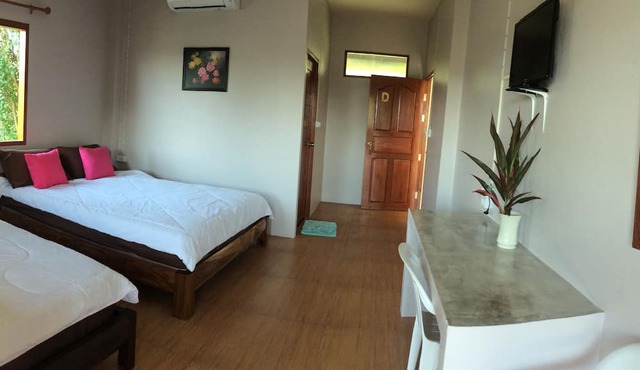 Pai Porpeang Guesthouse in Pai