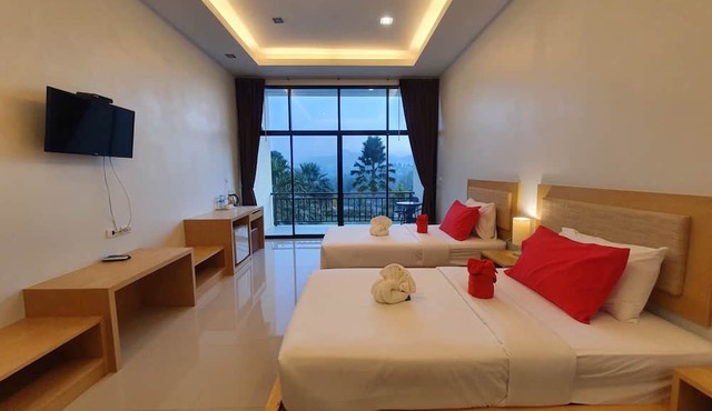 Takhun Mountain View Hotel in Ban Ta Khun