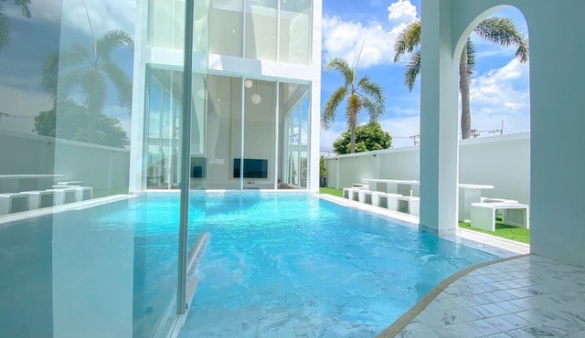 The Pool Space — ICONIC Pool Villa in Pattaya