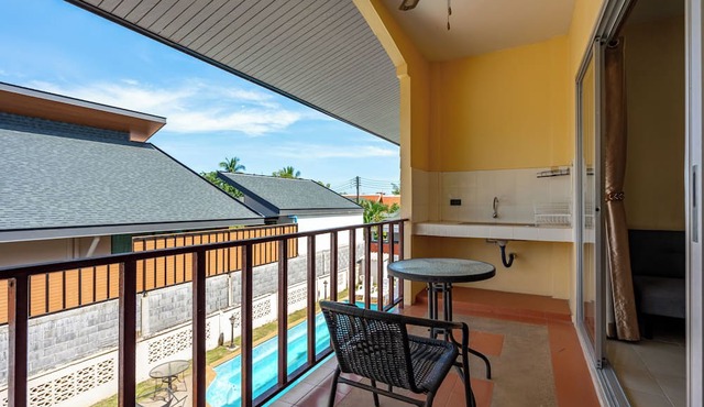 Chernin Apartment Suites, Rawai