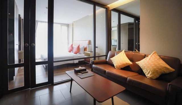 Balcony Courtyard Sriracha Hotel Serviced Apartmen in Si Racha