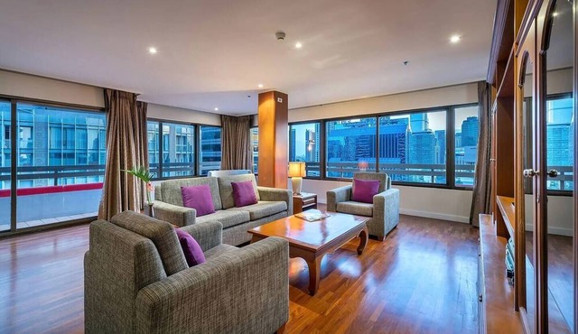 Penthouse/350 sqm/Monthly