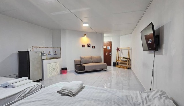 IMPACT Muang Thong Thani,daily rental room, Muang Thong Popular Condo C5