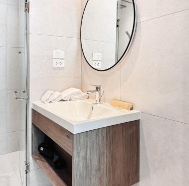 Title Serenity Pool Acces Studio by TVC C118